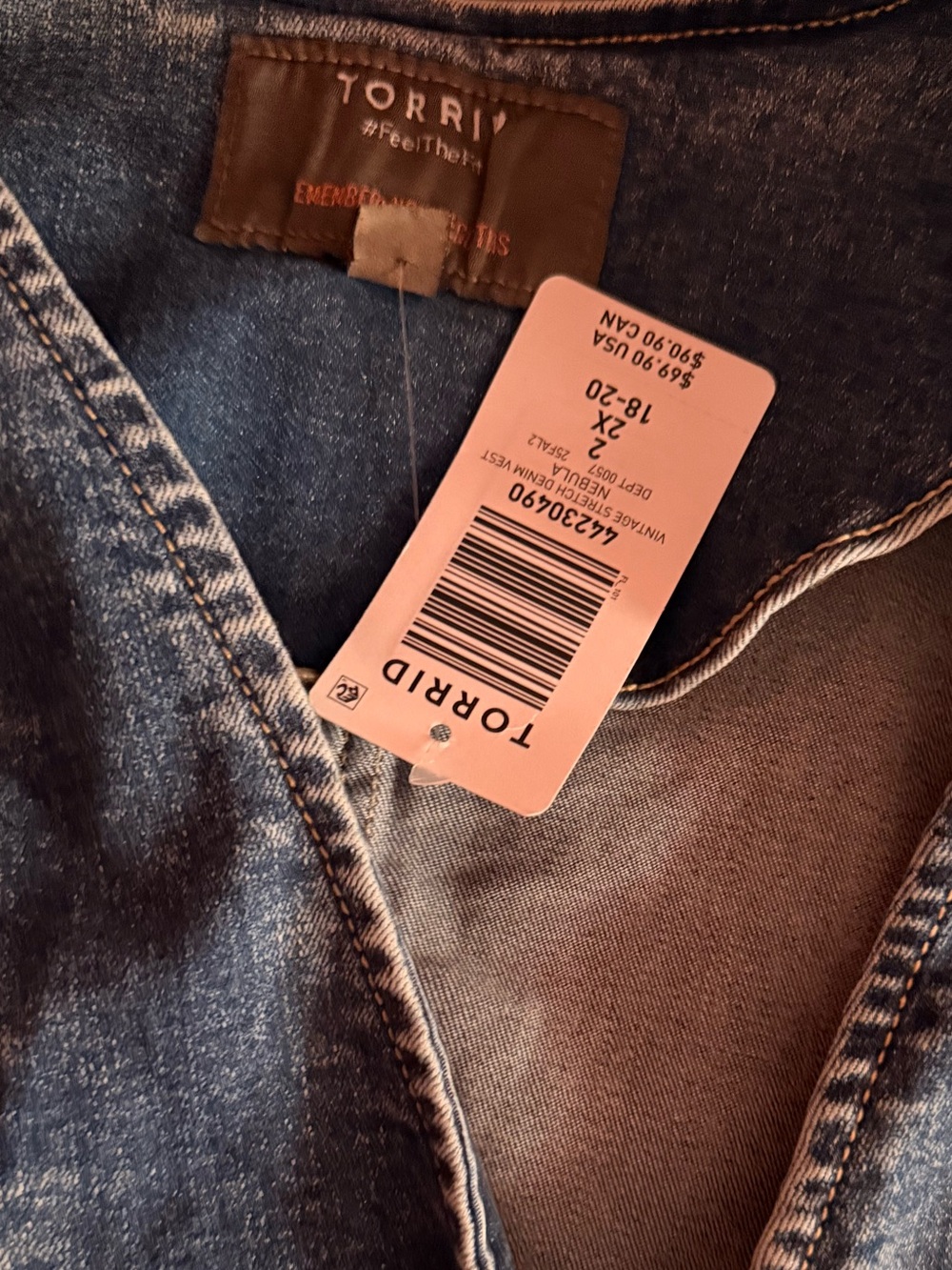 torrid Faded Blue Denim Vest - Picture 2 of 2